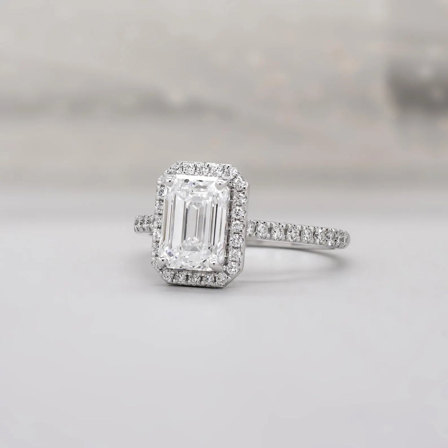 Needs desc work - Emerald 2.52tcw Lab Grown Diamond Halo Engagement Ring